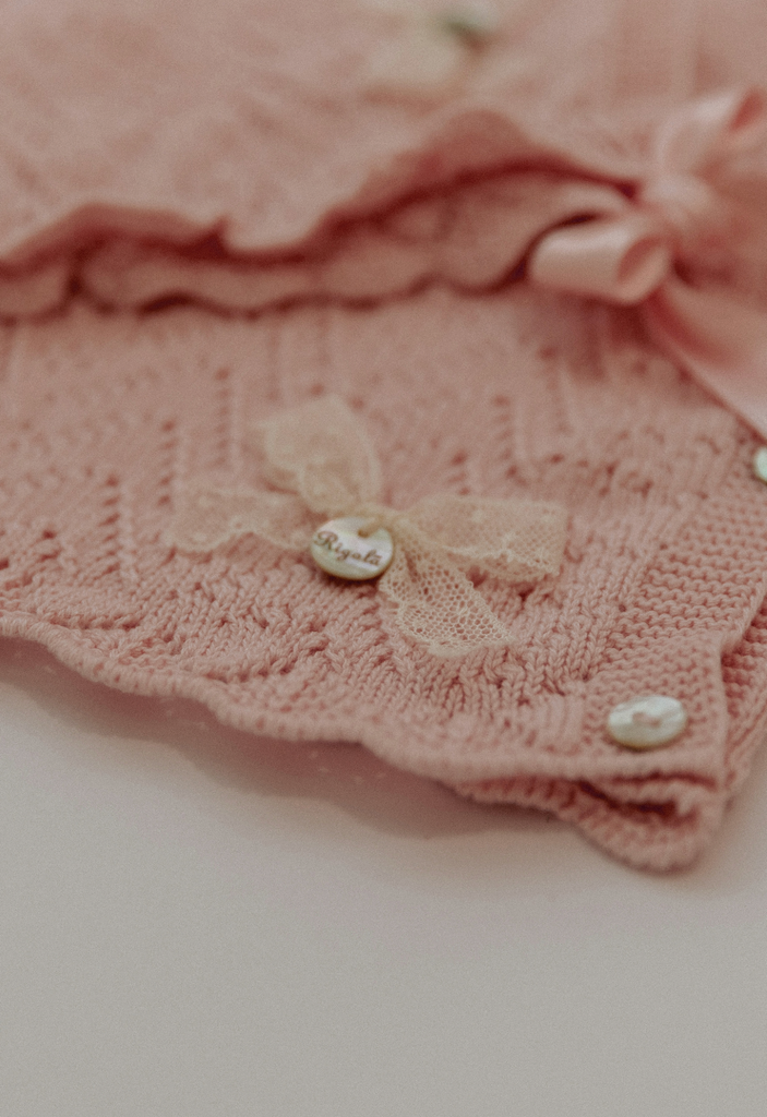 Rigola Organic Marshmallow Cotton Two Piece Knit Set, Bonnet and Blanket